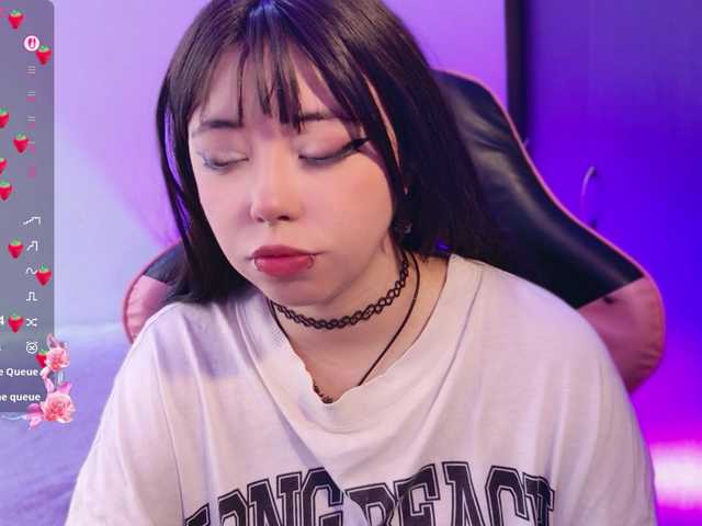 arieyaraa live cam on BongaCams