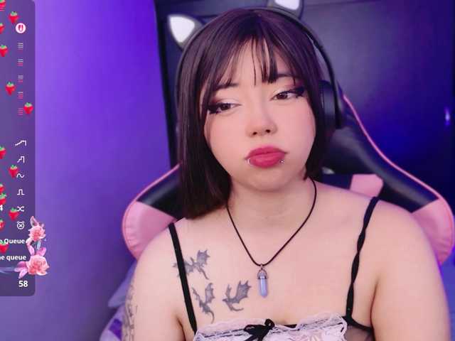 arieyaraa live cam on BongaCams