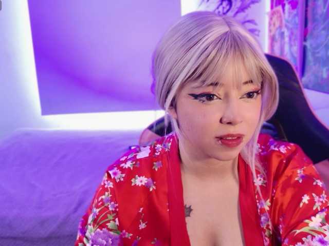 arieyaraa live cam on BongaCams