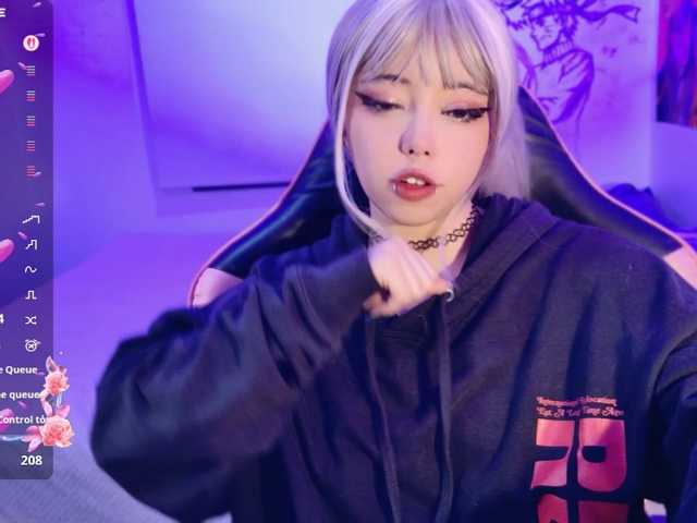 arieyaraa live cam on BongaCams