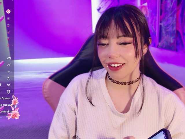 arieyaraa — live female cam