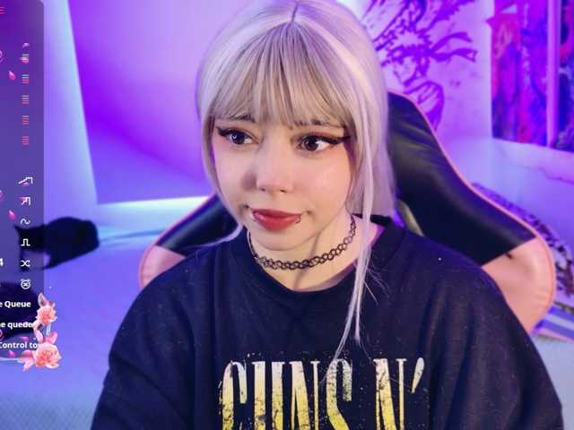arieyaraa live cam on BongaCams