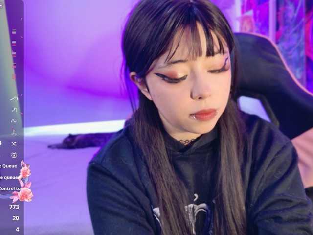 arieyaraa live cam on BongaCams