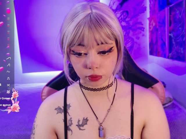 arieyaraa live cam on BongaCams