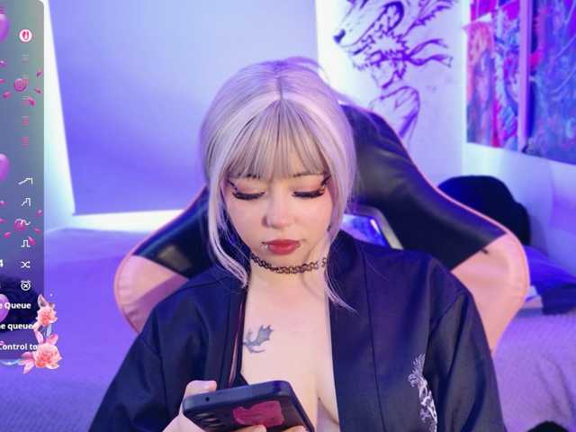 arieyaraa live cam on BongaCams