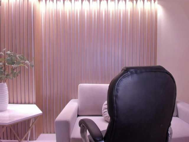 ArianaDumont live cam on BongaCams