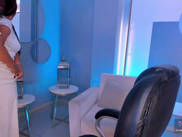 ArianaDumont live cam on BongaCams