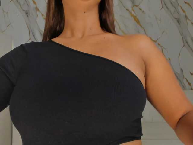ArianaDumont live cam on BongaCams