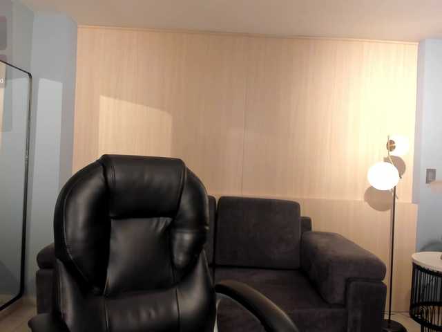 ArianaDumont live cam on BongaCams