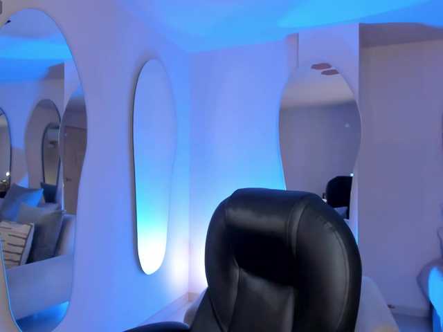 ArianaDumont live cam on BongaCams