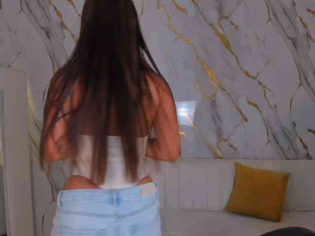 ArianaDumont webcam