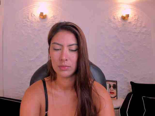ArianaDumont webcam