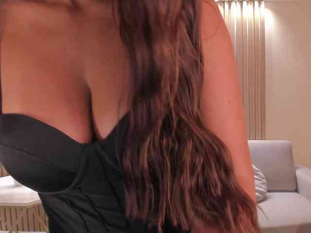 ArianaDumont webcam