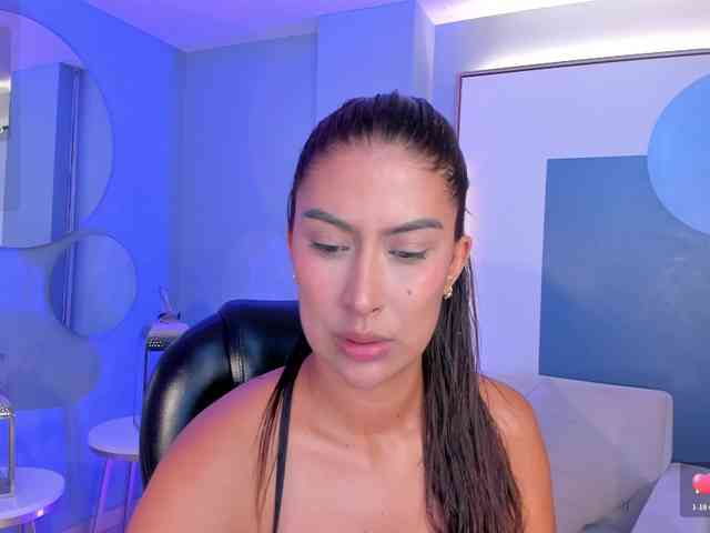 ArianaDumont webcam