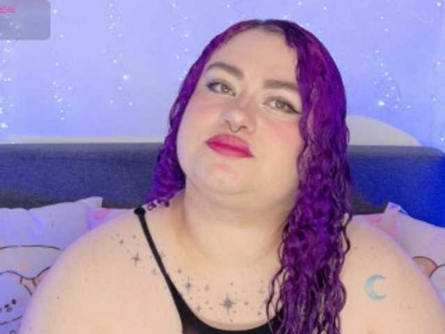 lunitaa0 live cam on BongaCams