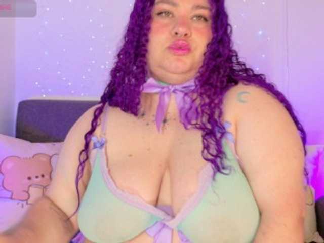 lunitaa0 live cam on BongaCams