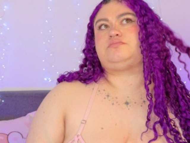 lunitaa0 live cam on BongaCams