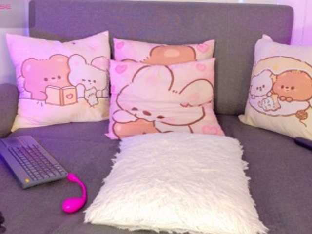 lunitaa0 live cam on BongaCams