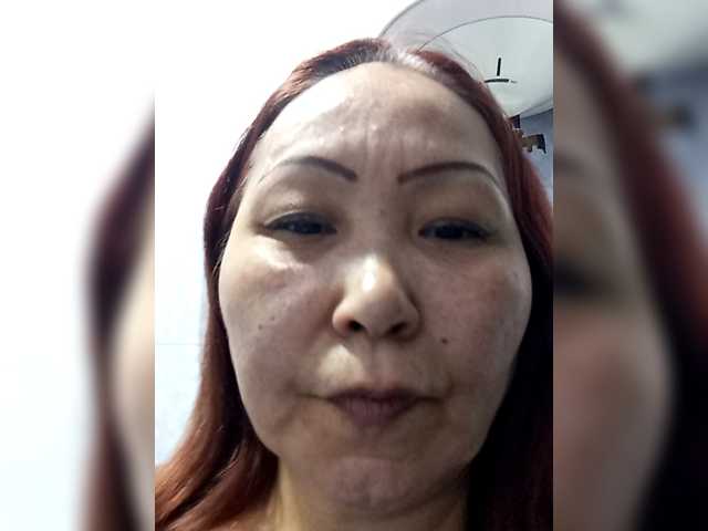 Qweentis, en directo ahora en BongaCams