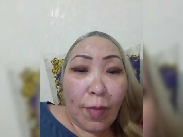 Qweentis live cam on BongaCams