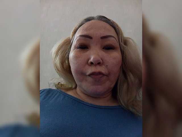 Qweentis live cam on BongaCams