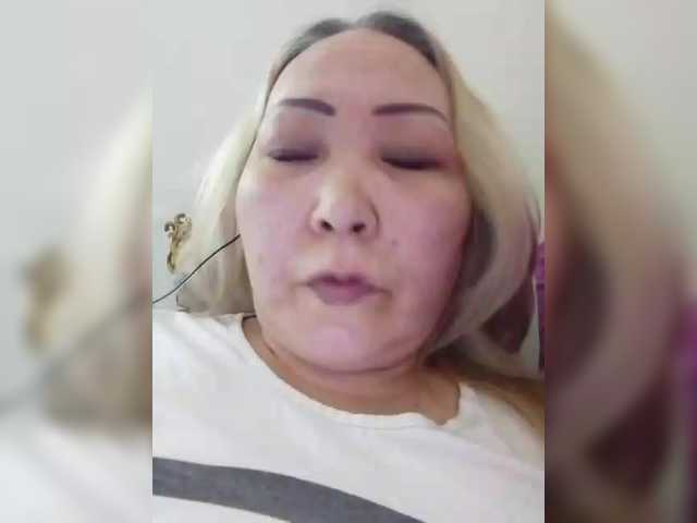 Qweentis live cam on BongaCams