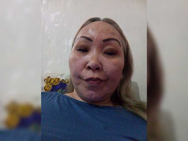 Qweentis live cam on BongaCams