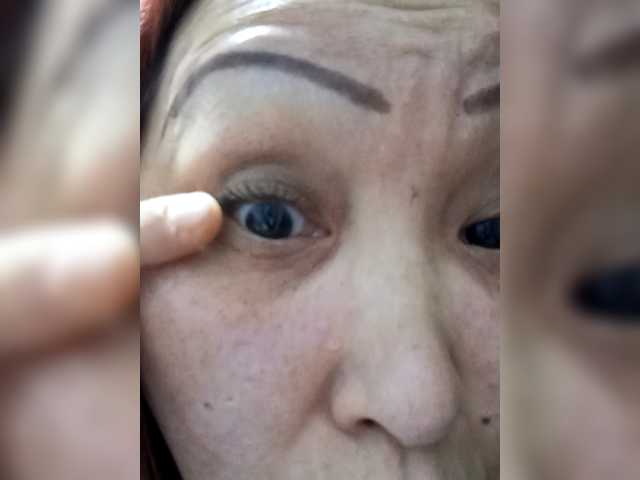 FINANCIALLY_POOR live cam preview