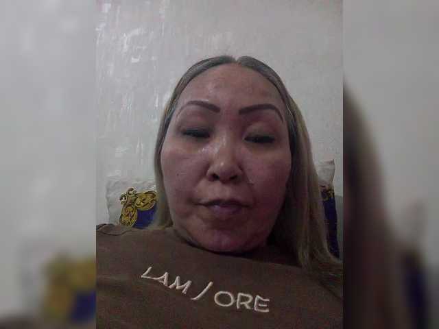 Qweentis live cam on BongaCams