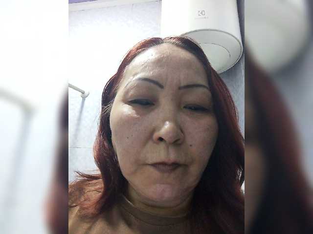FINANCIALLY_POOR live cam preview
