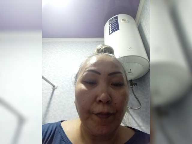 Qweentis live cam on BongaCams