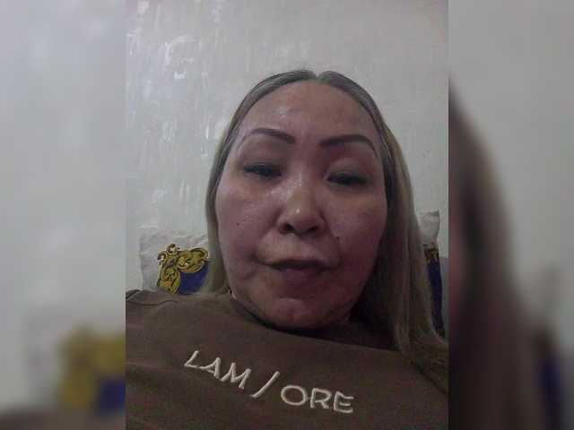 Qweentis live cam on BongaCams