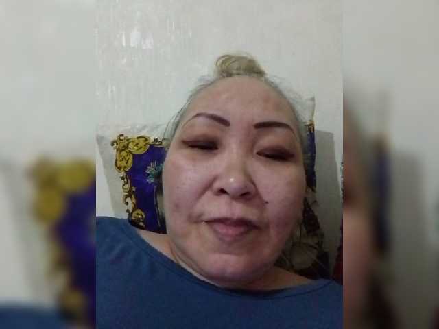 Qweentis live cam on BongaCams