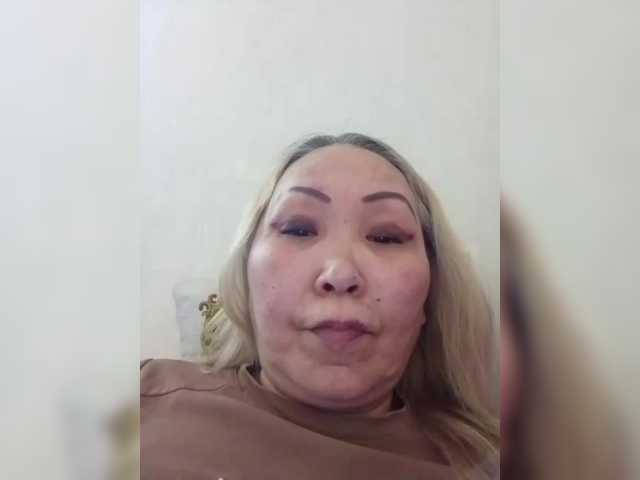 Qweentis live cam on BongaCams