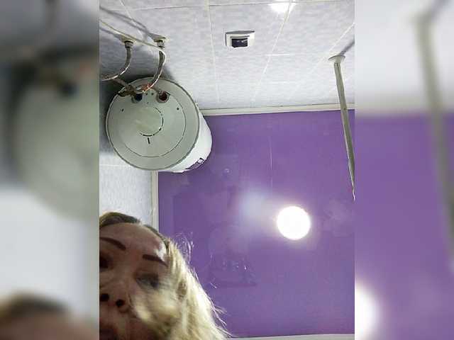 Qweentis live cam on BongaCams
