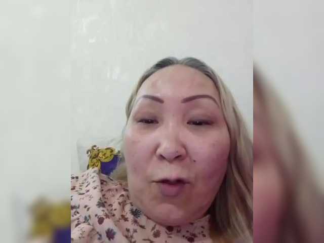 Qweentis live cam on BongaCams
