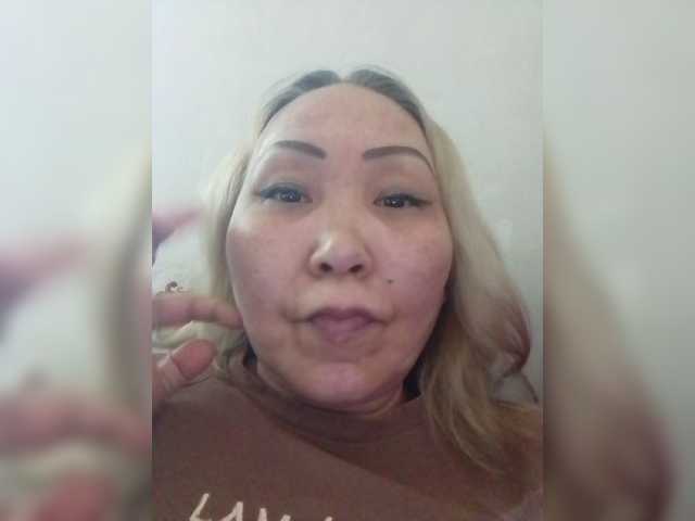 Qweentis live cam on BongaCams