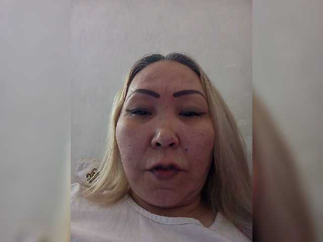 FINANCIALLY_POOR live cam preview
