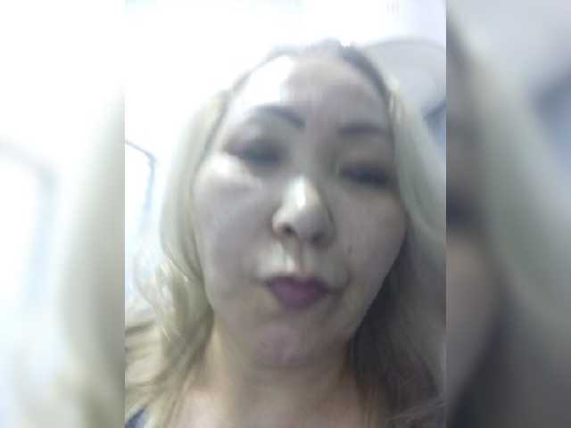 Qweentis live cam on BongaCams