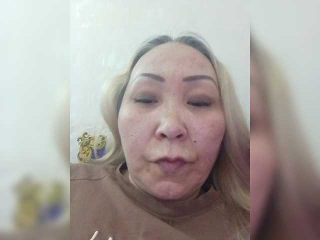 Qweentis live cam on BongaCams