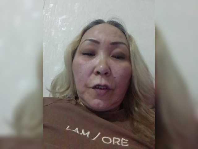 Qweentis live cam on BongaCams