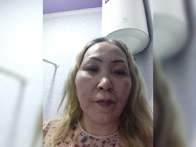 Qweentis live cam on BongaCams