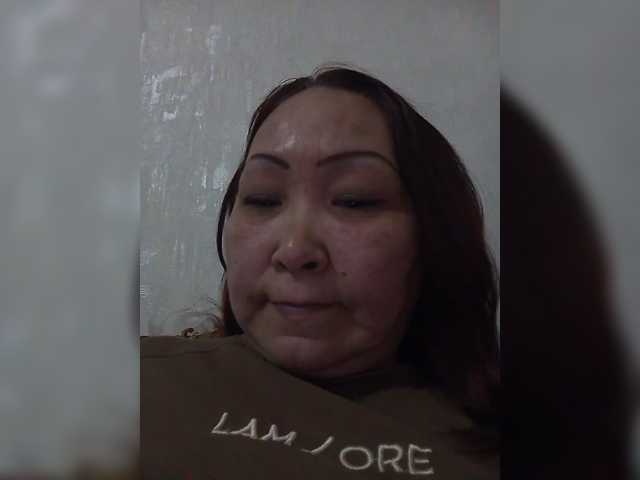 FINANCIALLY_POOR live cam preview