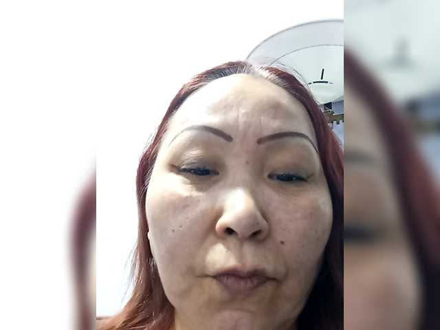 Qweentis, en directo ahora en BongaCams