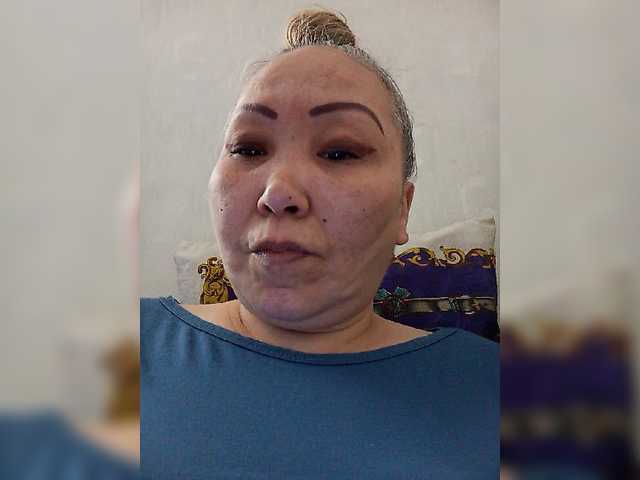 Qweentis live cam on BongaCams