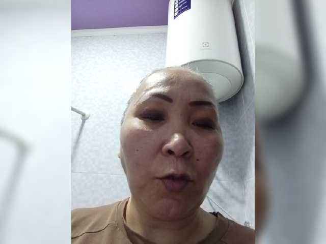 Qweentis live cam on BongaCams
