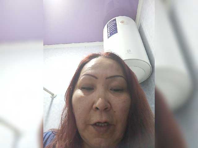 FINANCIALLY_POOR live cam preview