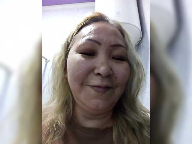 Qweentis live cam on BongaCams