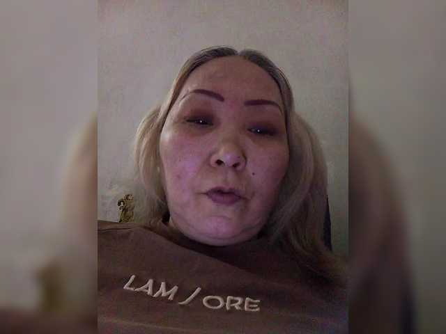 Qweentis live cam on BongaCams