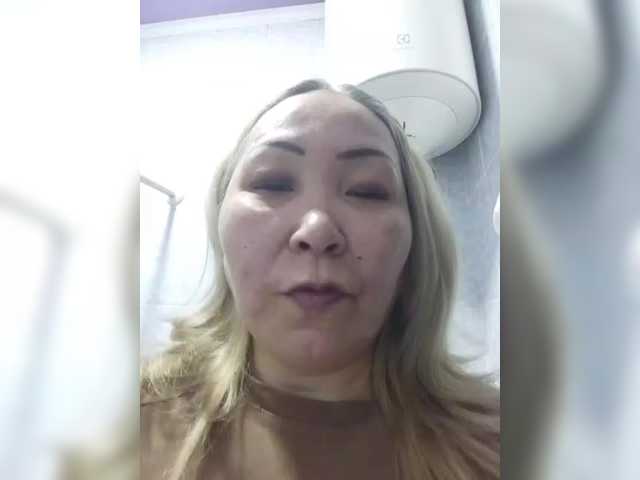 Qweentis live cam on BongaCams